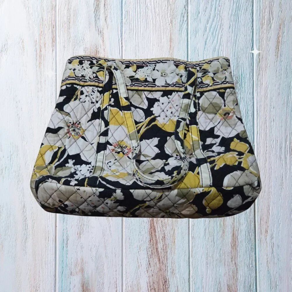 Vera Bradley Dogwood | Yellow Quilted Floral‎ Boho Tote Patchwork Handbag